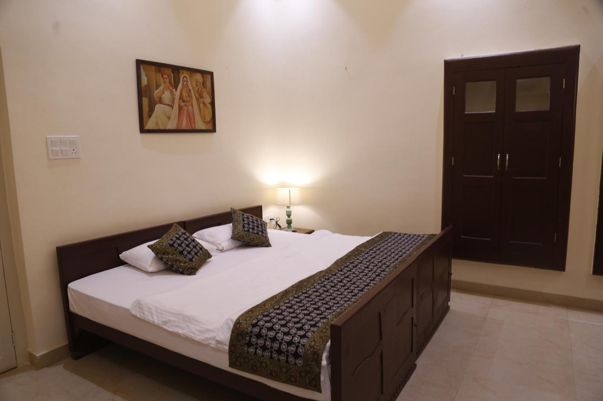 Heritage Haveli Varanasi Room photo