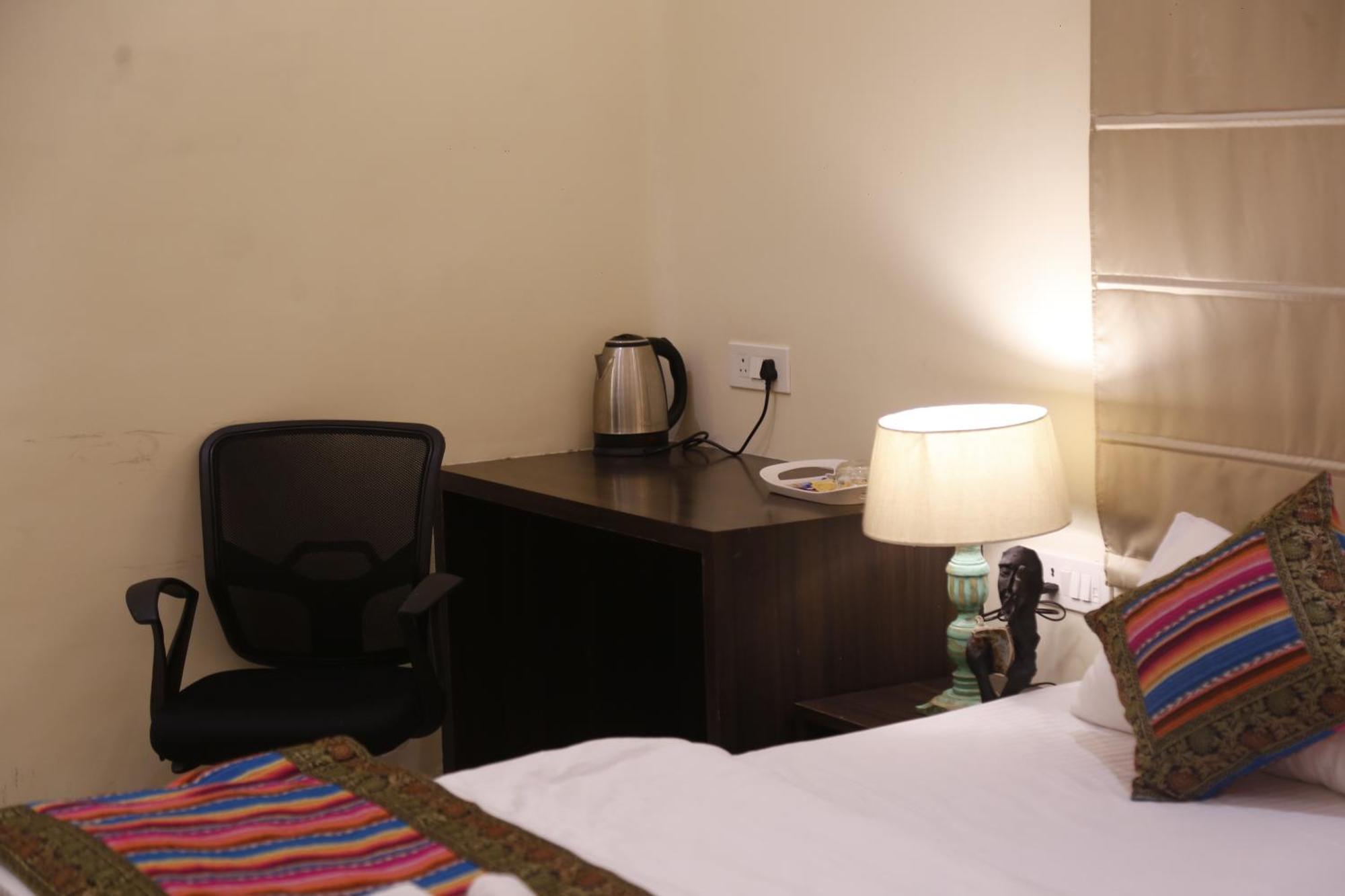 Heritage Haveli Varanasi Room photo