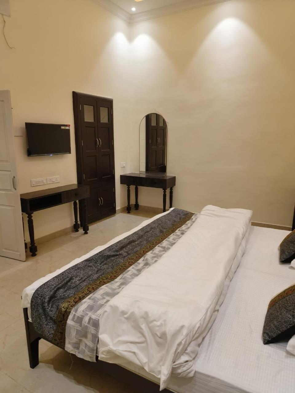 Heritage Haveli Varanasi Exterior photo